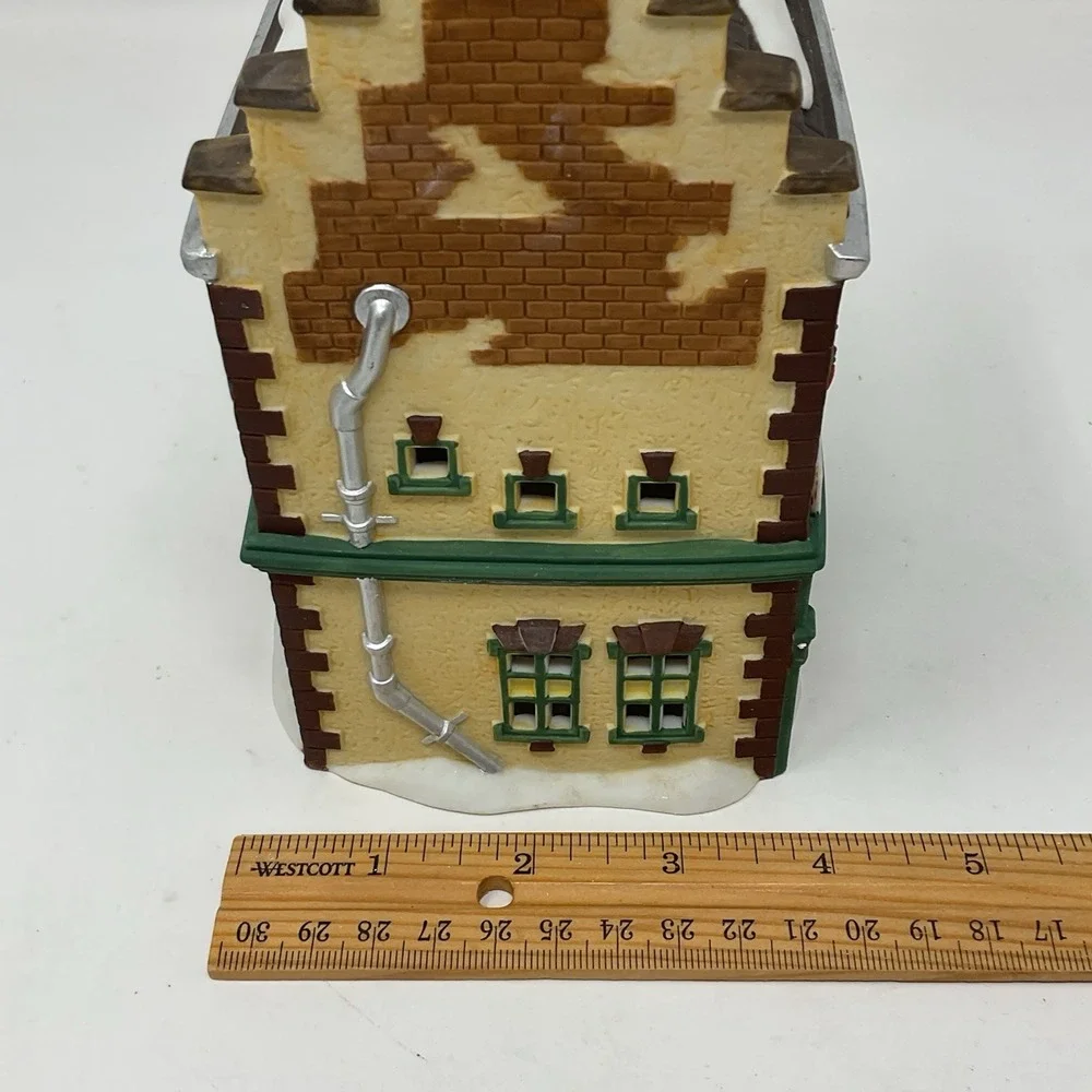 Dept 56 Faversham Lamps & Oil Heritage Village Collection Christmas‎ 58327